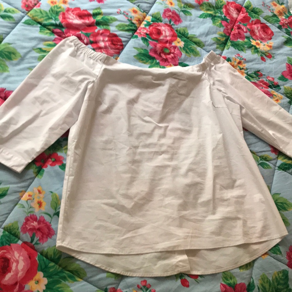 BNWT White Off the Shoulder Shirt